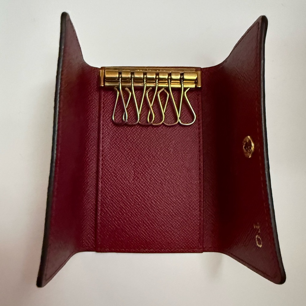 Louis Vuitton Monogram Key Holder - Picture 4 of 7